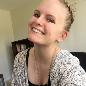 Meet your Posher, Julie